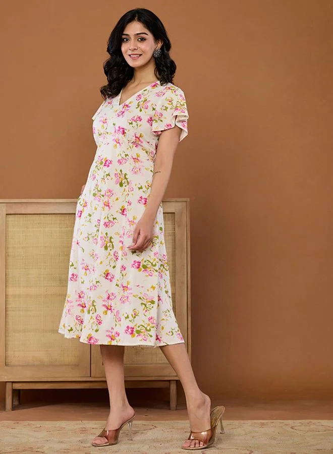 ملائم فستان قصير قطني أبيض بطبعة ياقة على شكل